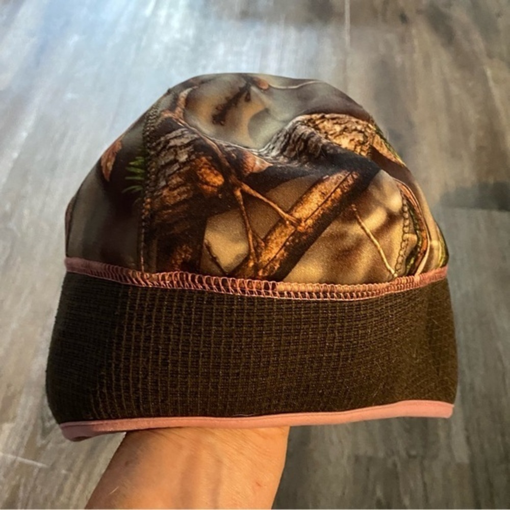 Hunt worth Hat Womens Size Med-Large Camo
